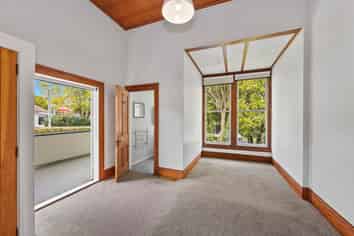 9 Cromwell Street, Mount Eden