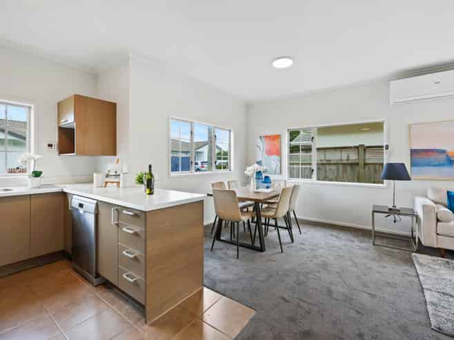 19 Albizia Avenue, Henderson