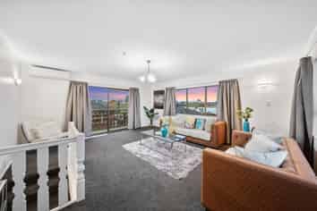 8 Mangarata Avenue, Papatoetoe