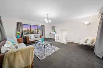 8 Mangarata Avenue, Papatoetoe