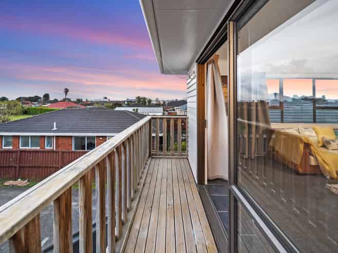 8 Mangarata Avenue, Papatoetoe
