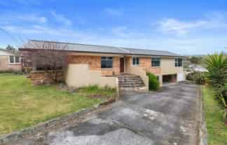 8 Huia Street, Hillcrest