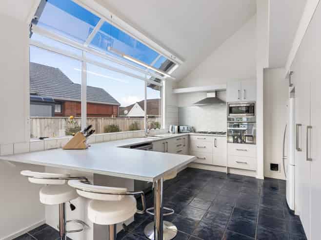 13A Highwic Avenue, Epsom