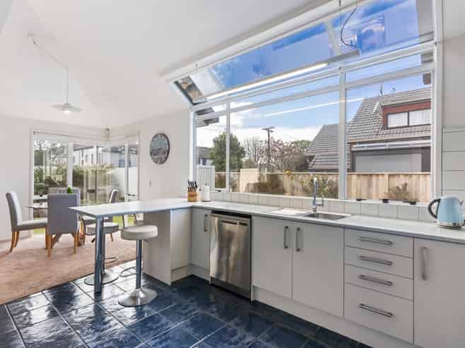 13A Highwic Avenue, Epsom