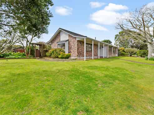 7 Kaitake Place, Oakura