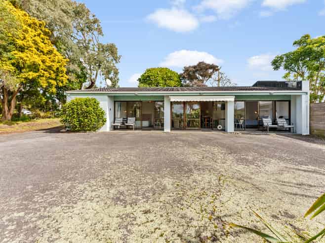 51 Wairau Road, Oakura