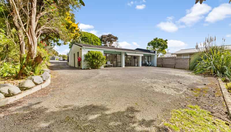 51 Wairau Road, Oakura