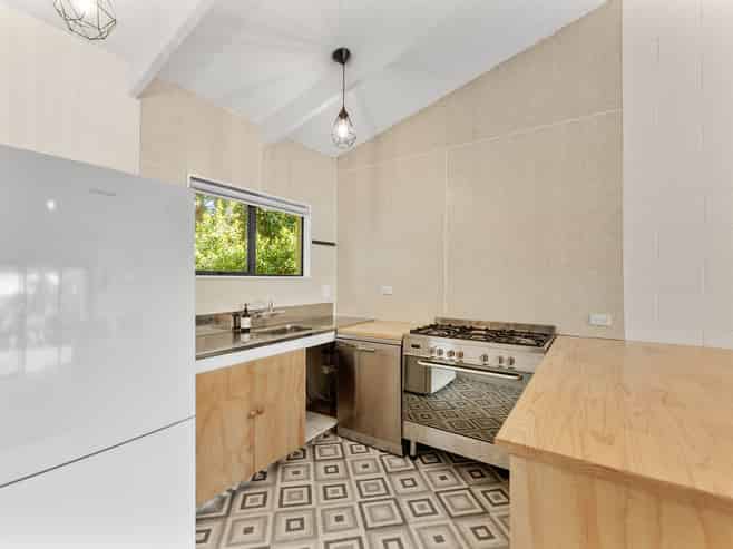 51 Wairau Road, Oakura