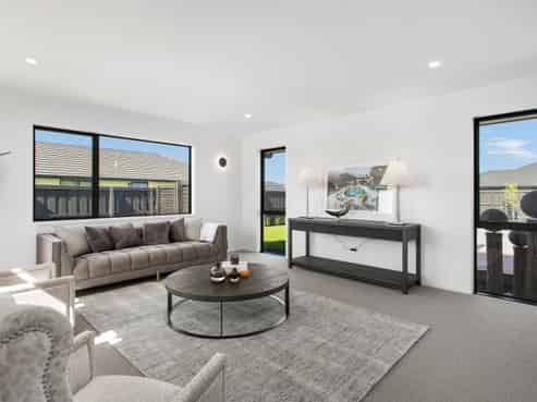 6 Earl Way, Amberley