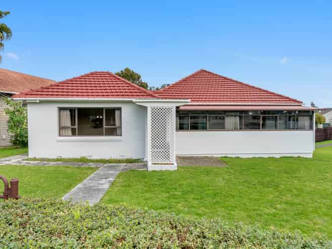 66 Mount Roskill Road, Mount Roskill