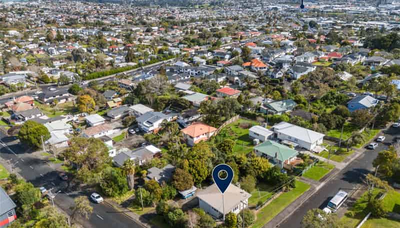 27 Whitney Street, New Windsor