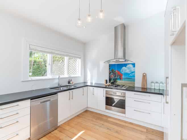 85 Burnley Terrace, Sandringham