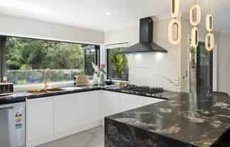 20 Tuakura Way, The Gardens