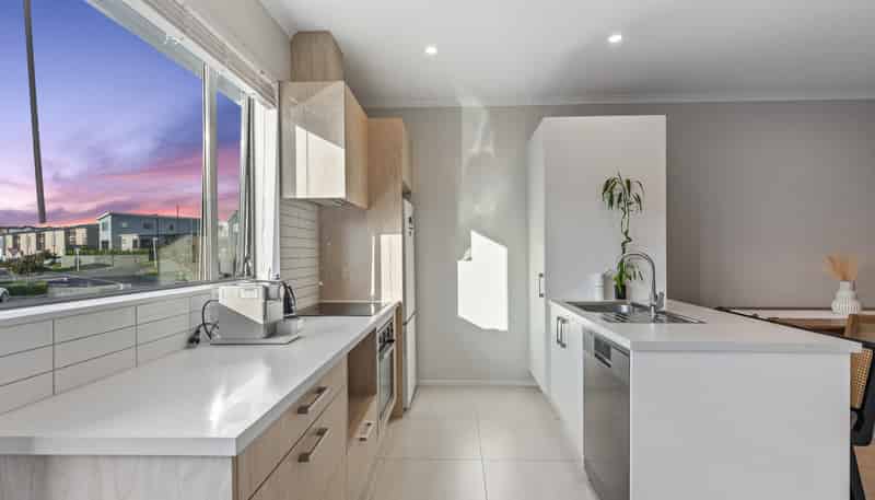 75 Roundel Crescent, Whenuapai