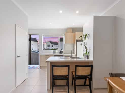 75 Roundel Crescent, Whenuapai