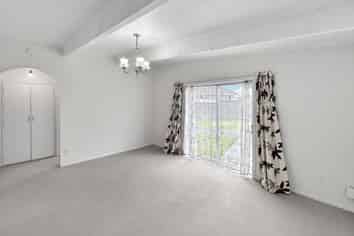 10B Devon Place, Roslyn