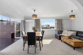 88 Farquhars Road, Redwood