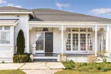 143 Russell Street, Westport