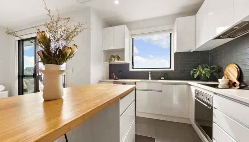 203/75 Hobsonville Point Road, Hobsonville