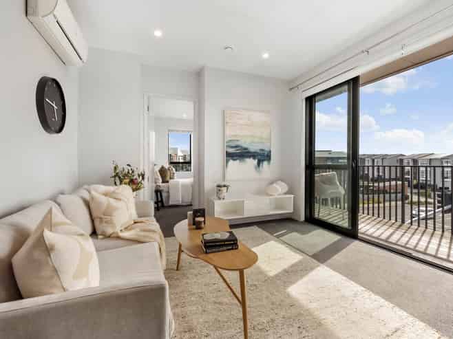 203/75 Hobsonville Point Road, Hobsonville
