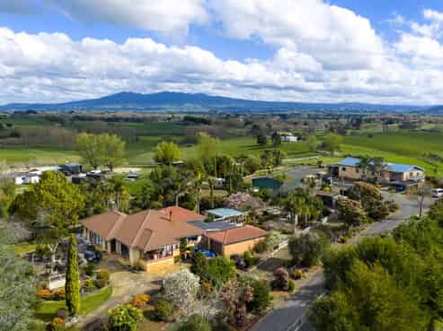 802 Tuhikaramea Road, Ngahinapouri