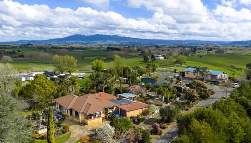 802 Tuhikaramea Road, Ngahinapouri