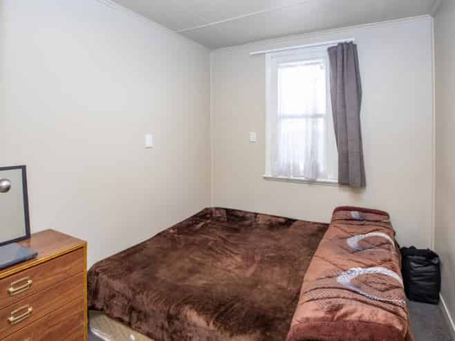 1-4/934 Colombo Street, Saint Albans