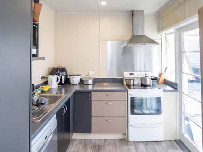 1-4/934 Colombo Street, Saint Albans