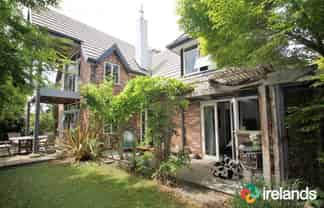 1 Majestic Lane, Cashmere