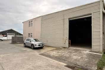 Functional Warehous with Great Office Space