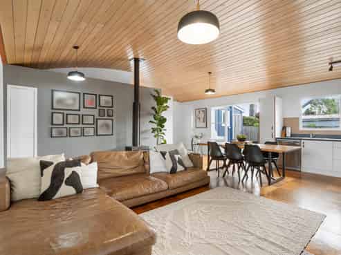 1A Stokes Avenue, Te Atatu Peninsula