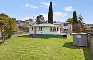 8 Brothers Street, New Windsor