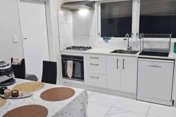 2/11 Wentworth Avenue, Papatoetoe