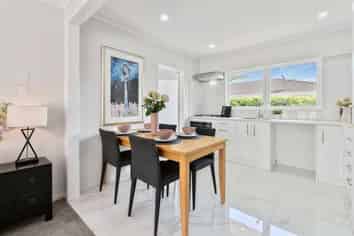 2/11 Wentworth Avenue, Papatoetoe