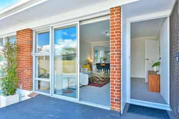 2/11 Wentworth Avenue, Papatoetoe