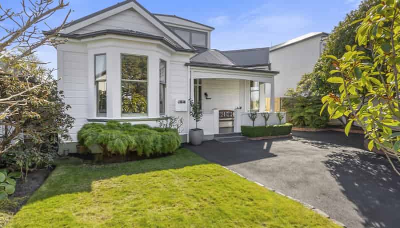 33 Highgate, Belleknowes