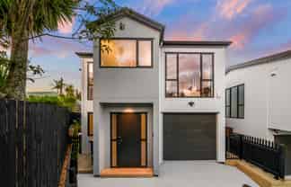 34C Ian Sage Avenue, Torbay