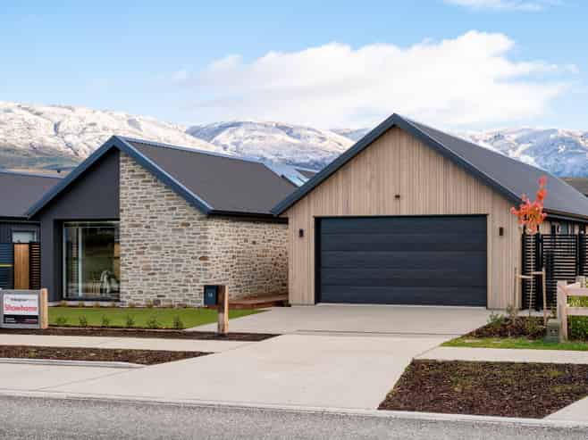 13 Blondie Drive, Cromwell
