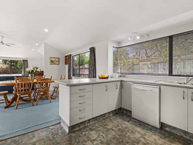 12 Kingsgate Row, Havelock North