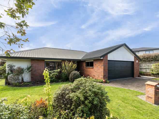 12 Kingsgate Row, Havelock North