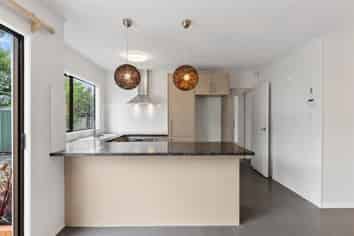 2/410 Ellerslie Panmure Highway, Mount Wellington
