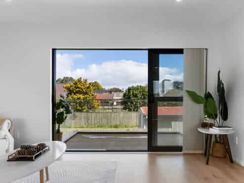 16E Brookfield Avenue, Onehunga