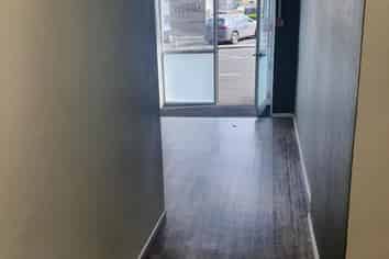 Top Town On Gill Shop For Lease