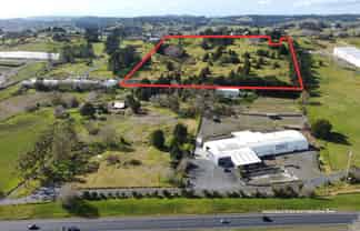 2086 East Coast Road, Silverdale