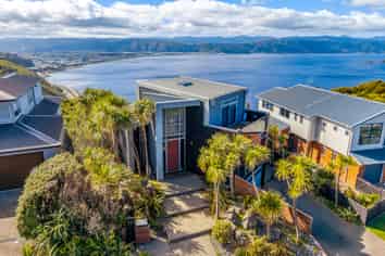 71 Tamworth Crescent, Newlands