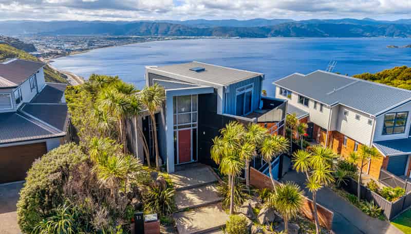 71 Tamworth Crescent, Newlands