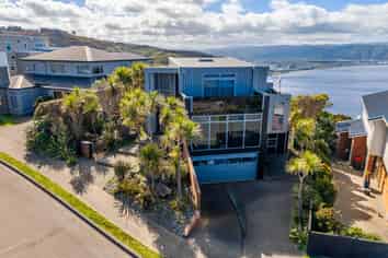 71 Tamworth Crescent, Newlands