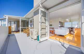 4 Simkin Avenue, Saint Johns