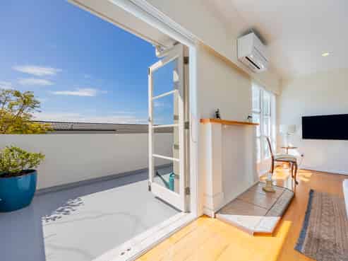 4 Simkin Avenue, Saint Johns