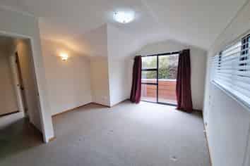 A/267 Hillsborough Road, Hillsborough
